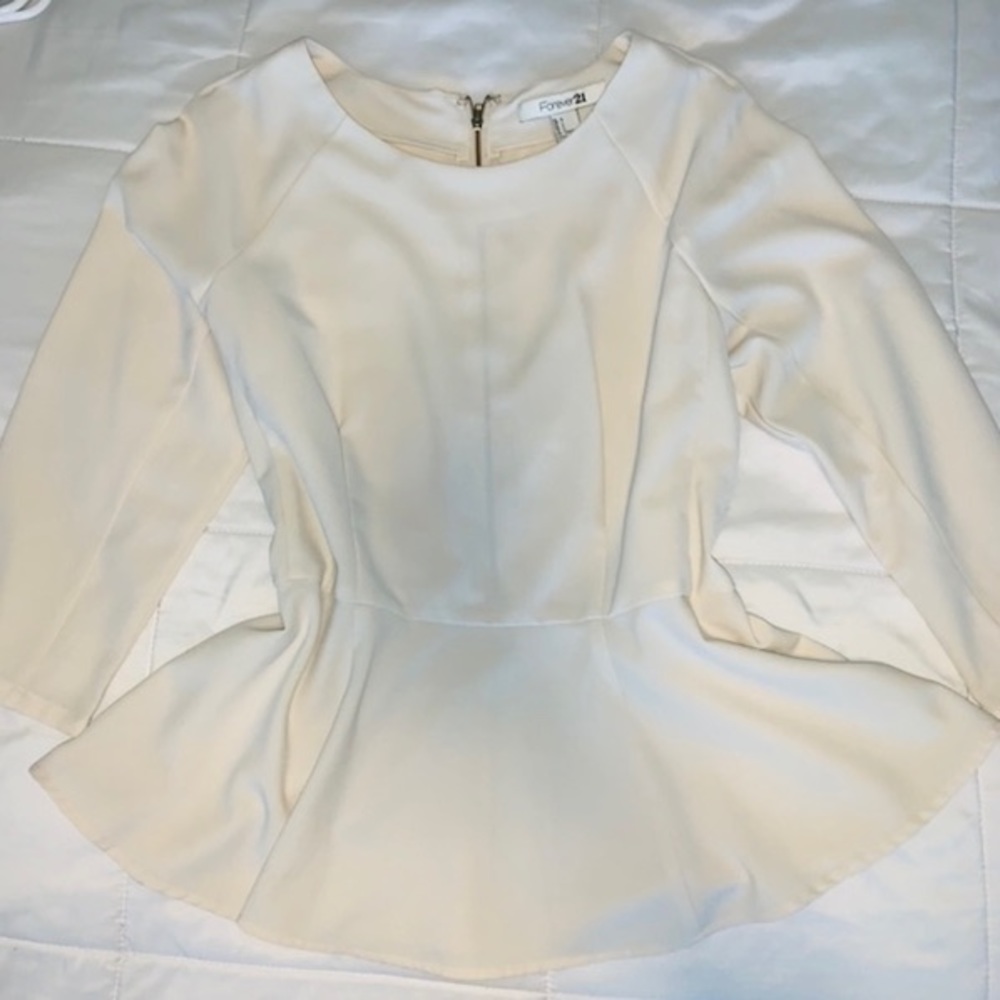FOREVER 21 Elegant top ✨